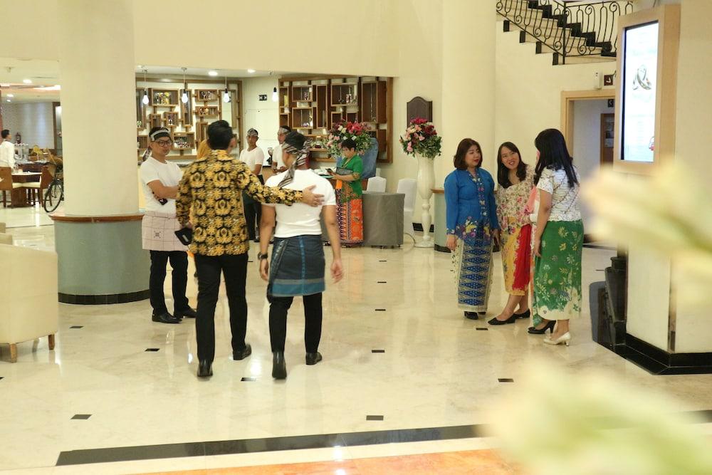 ฮอไรซัน อาร์คาเดีย มังกา ดูวา Hotel จาการ์ตา ภายนอก รูปภาพ