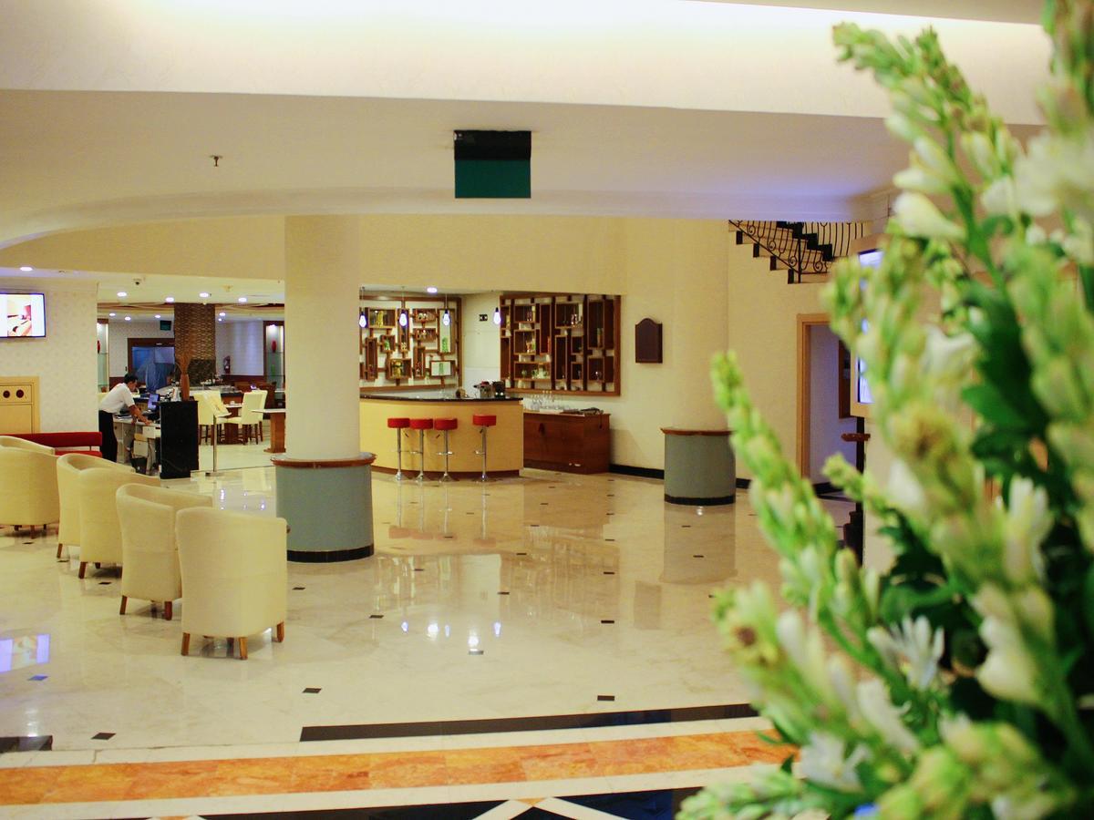 ฮอไรซัน อาร์คาเดีย มังกา ดูวา Hotel จาการ์ตา ภายนอก รูปภาพ