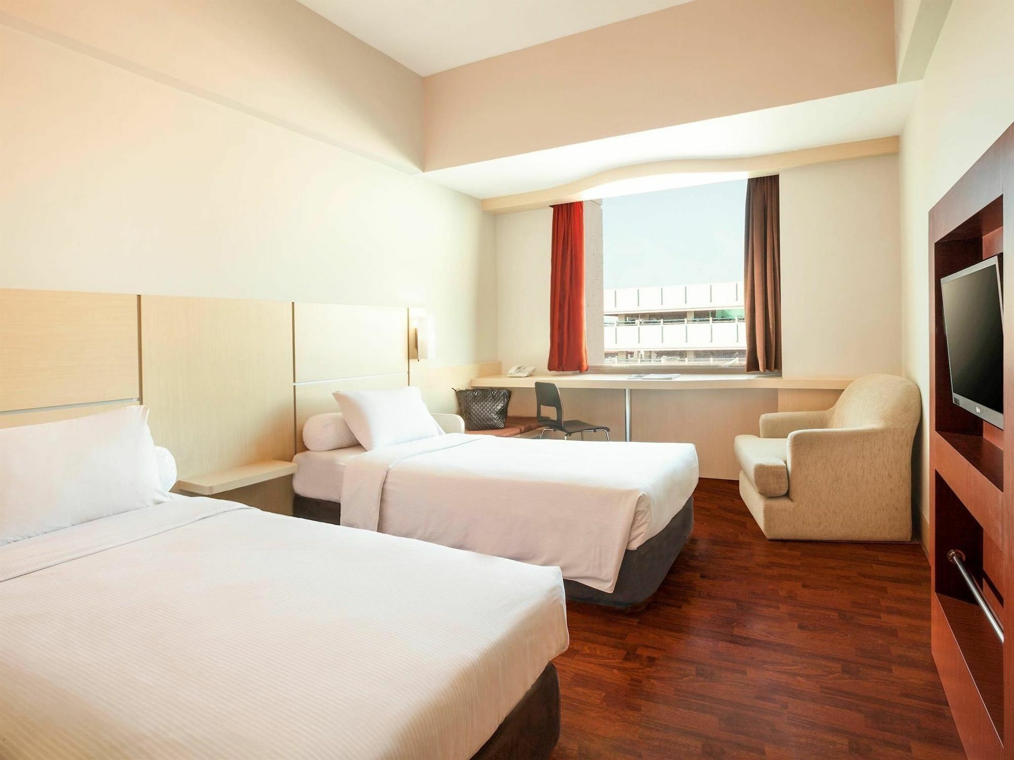 ฮอไรซัน อาร์คาเดีย มังกา ดูวา Hotel จาการ์ตา ภายนอก รูปภาพ