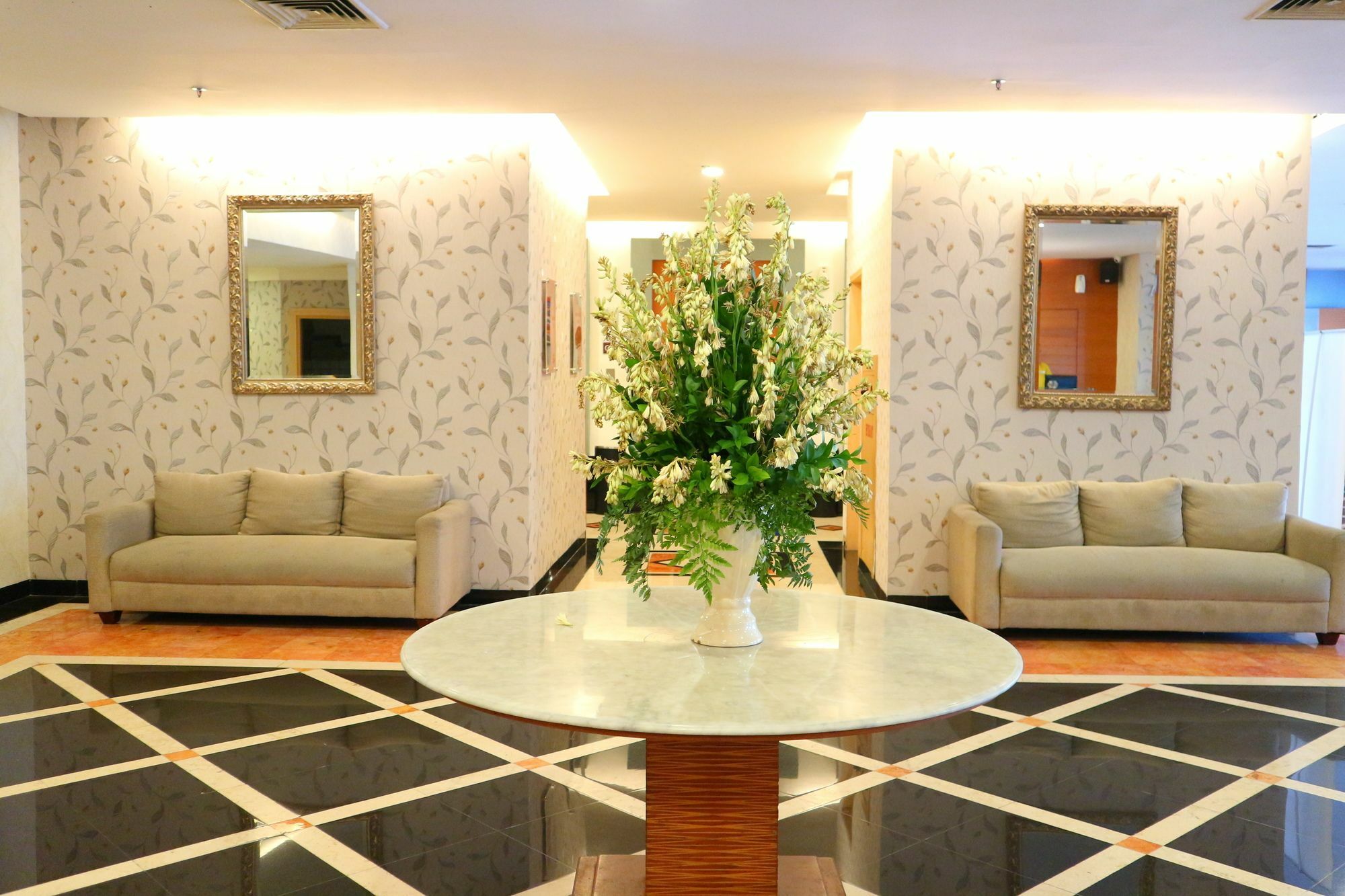 ฮอไรซัน อาร์คาเดีย มังกา ดูวา Hotel จาการ์ตา ภายนอก รูปภาพ